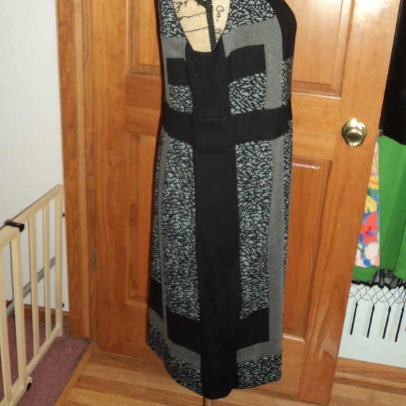 NWT Dress - Picture 6 of 7